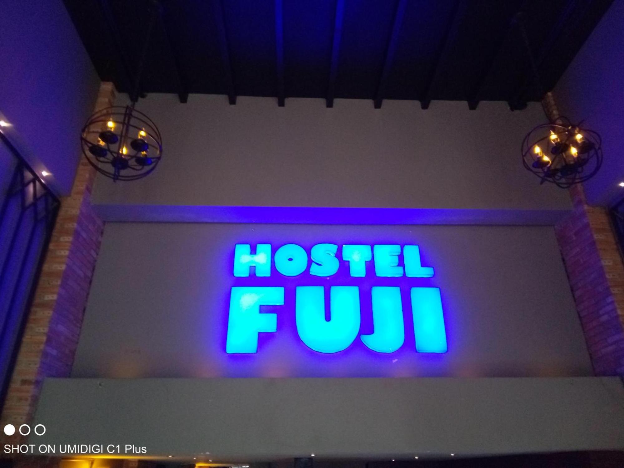Hostel Fuji Phnom Pen Exterior foto